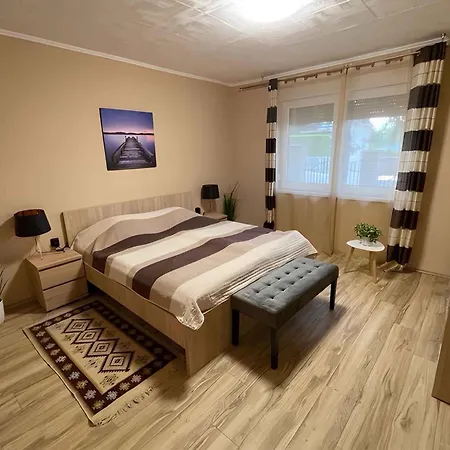10 * Fonyod